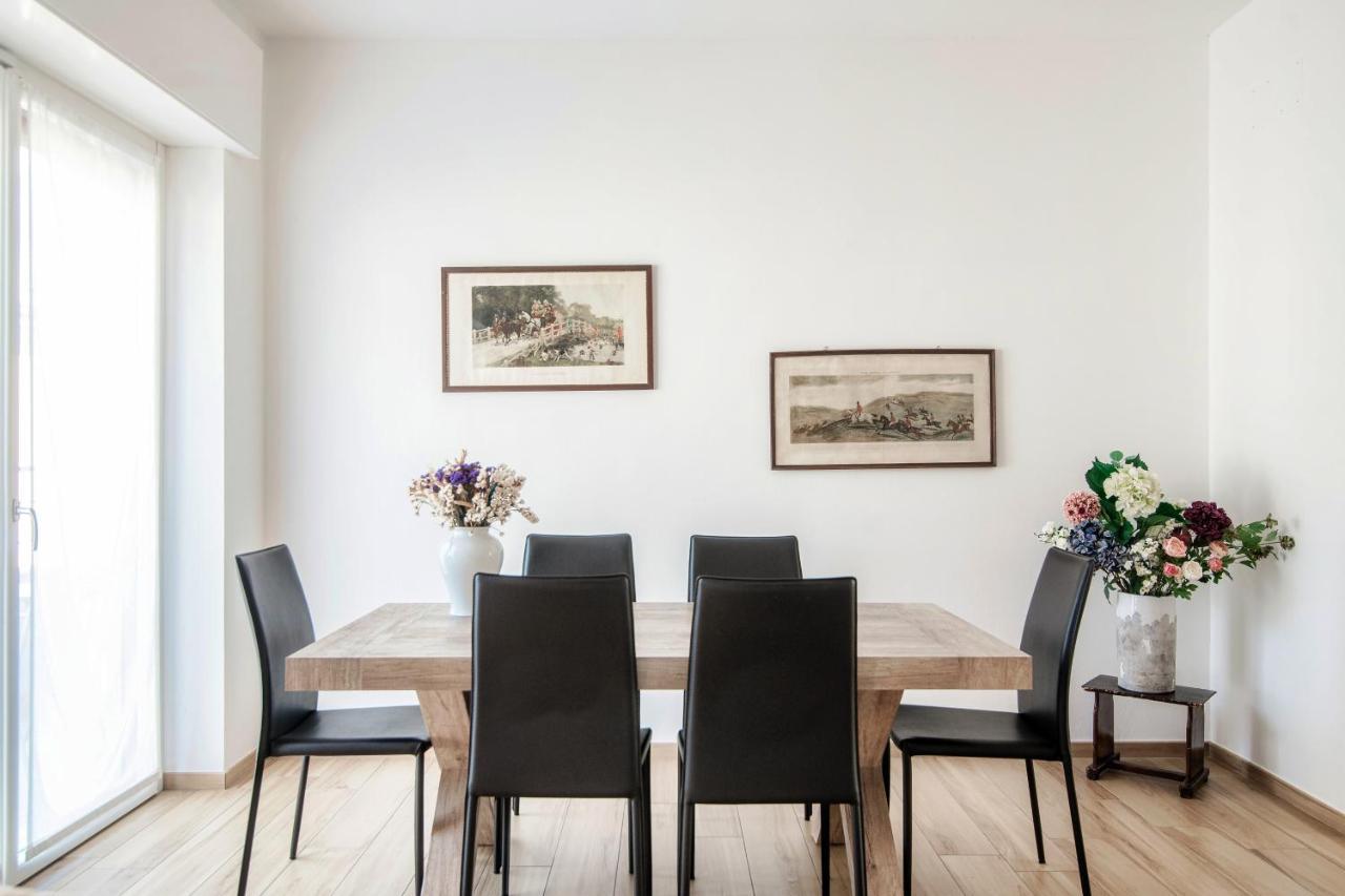Ferienwohnung Piazza Roma - The House Of Travelers Como Exterior foto