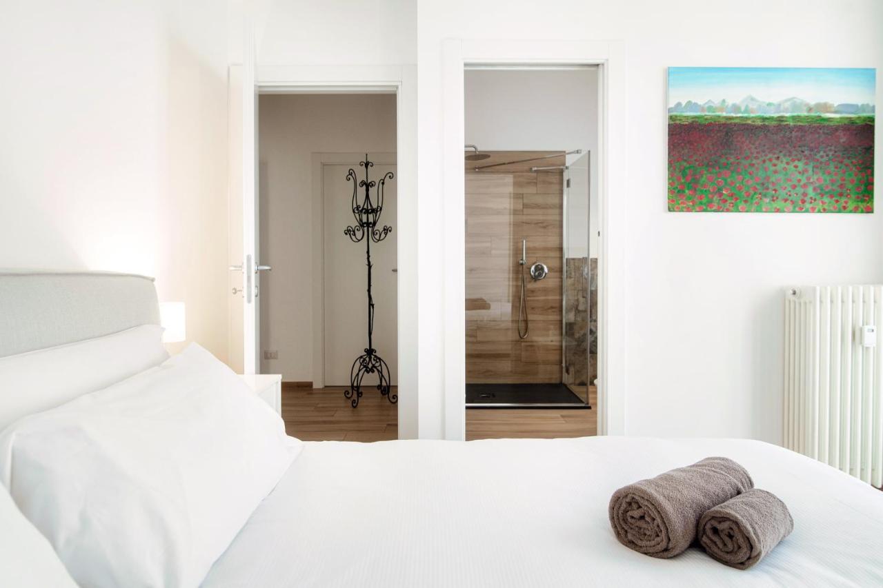 Ferienwohnung Piazza Roma - The House Of Travelers Como Exterior foto