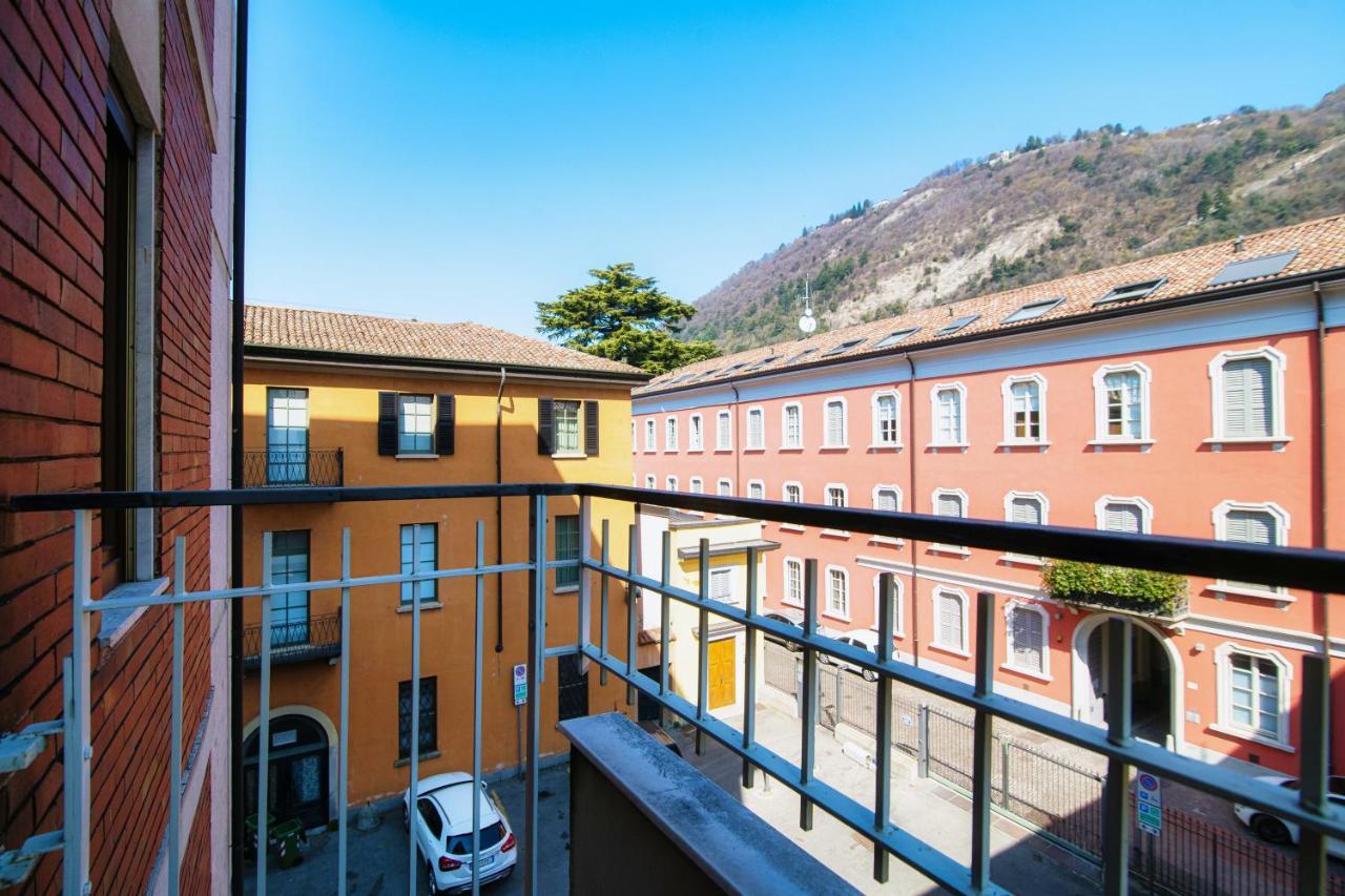 Ferienwohnung Piazza Roma - The House Of Travelers Como Exterior foto