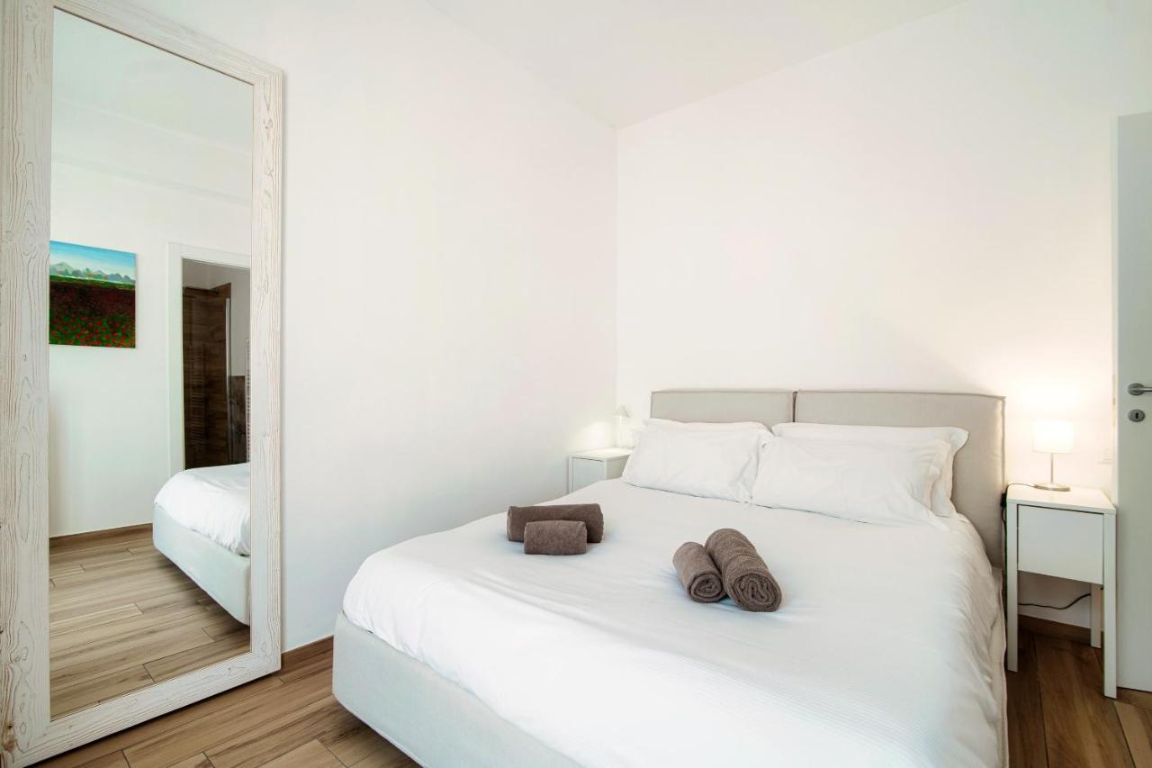 Ferienwohnung Piazza Roma - The House Of Travelers Como Exterior foto