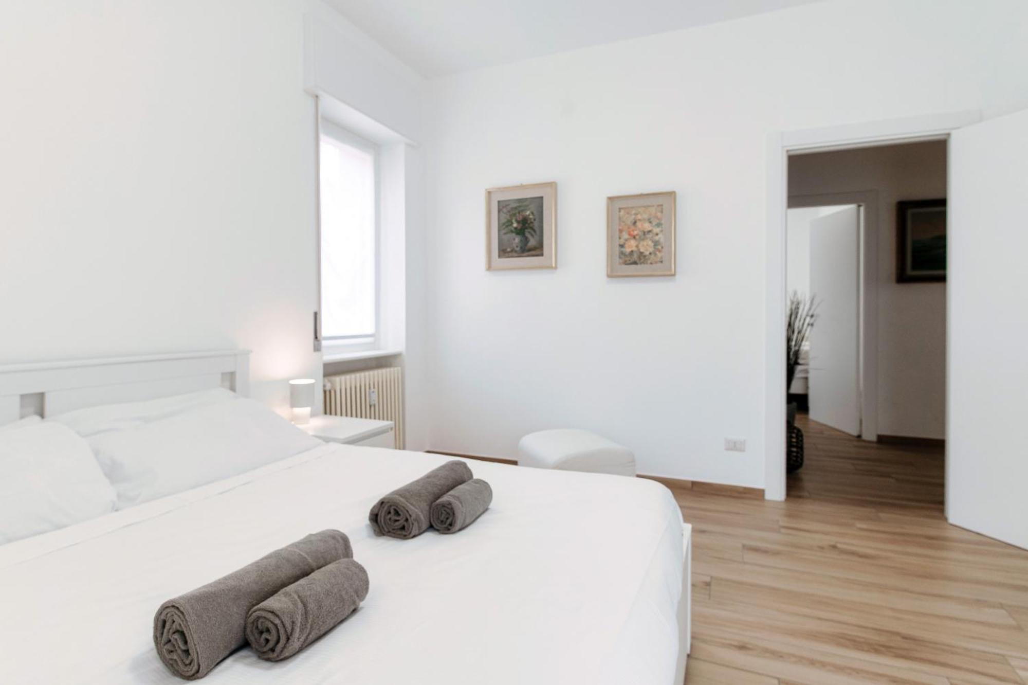 Ferienwohnung Piazza Roma - The House Of Travelers Como Exterior foto